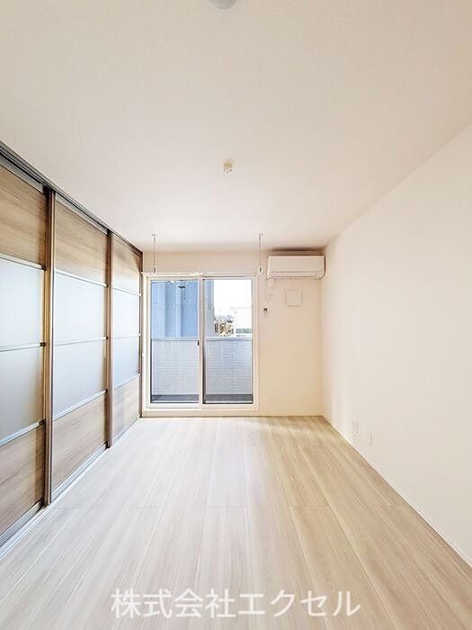 居室・リビング　明るい室内です。