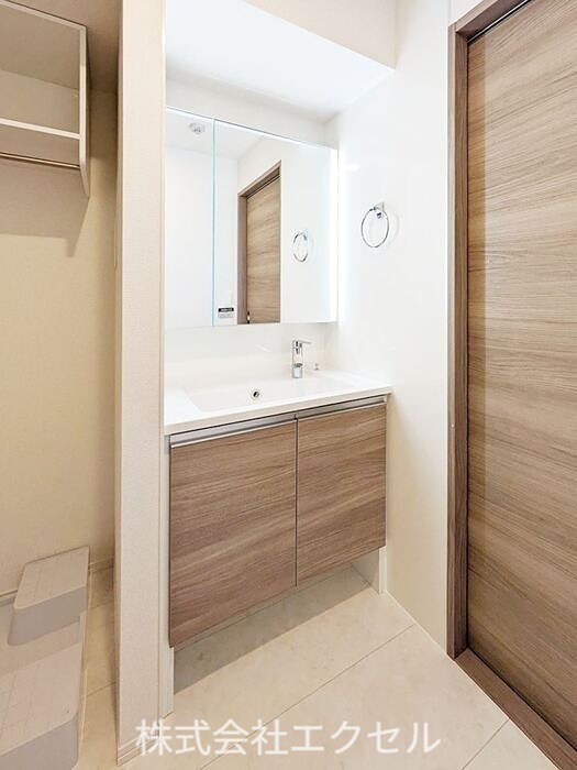 洗面設備　独立洗面台です。