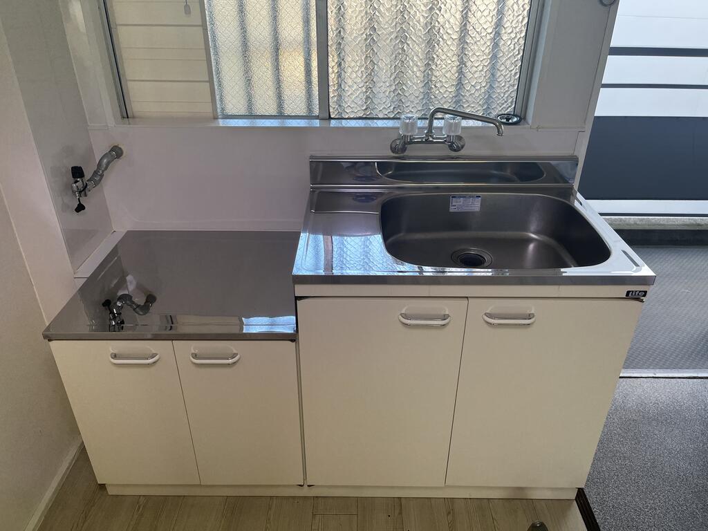キッチン　※同建物別部屋