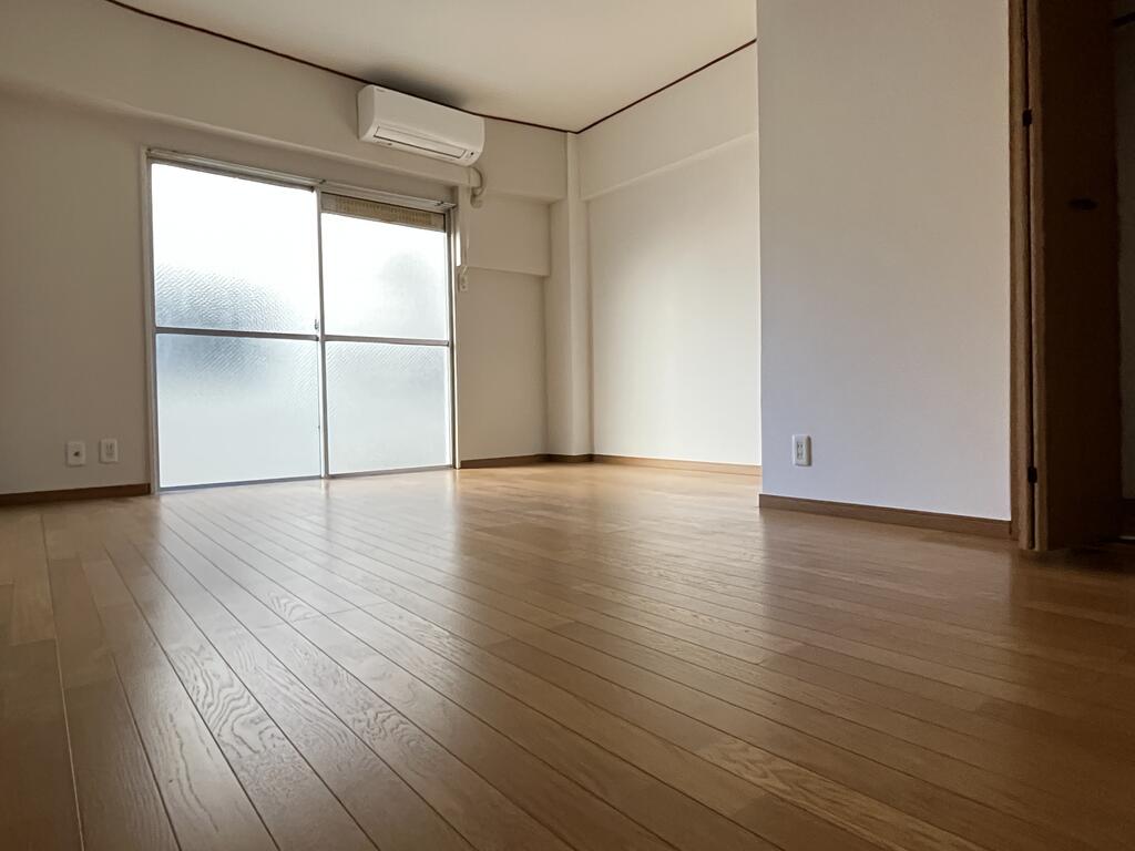 居室・リビング　※同建物別部屋