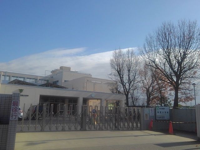 小学校　市立東部小学校（小学校）まで350m