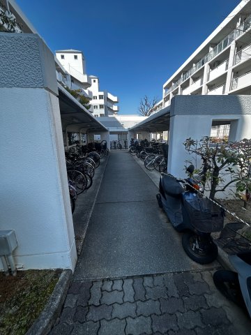 駐車場　駐輪場