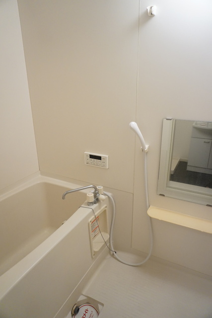 バス・シャワールーム　浴室です☆