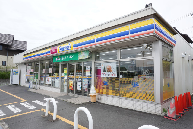 コンビニ　ミニストップ仙台泉大沢店（コンビニ）まで830m