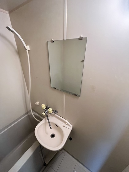 洗面設備　※別部屋の写真です