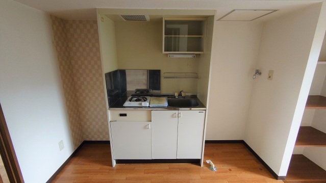 キッチン　写真は別号室のものです。