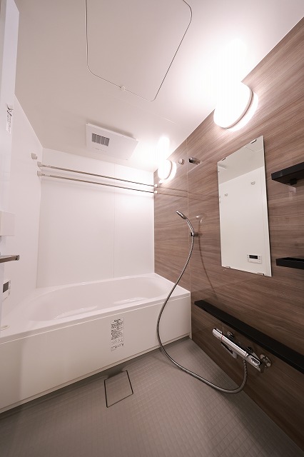 バス・シャワールーム　バス※別部屋参考写真