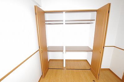 収納　クローゼット