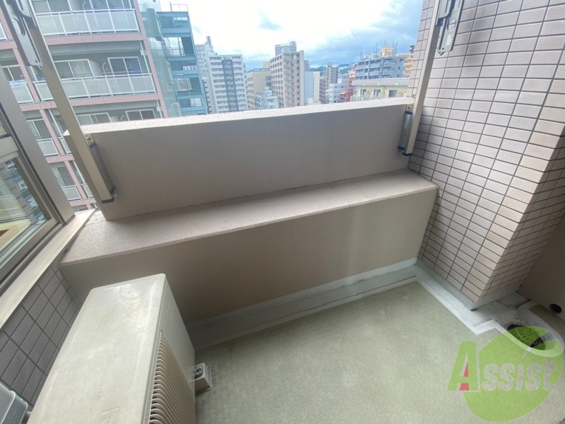 バルコニー　バルコニーは天気が良い日には外干しも出来ますね。