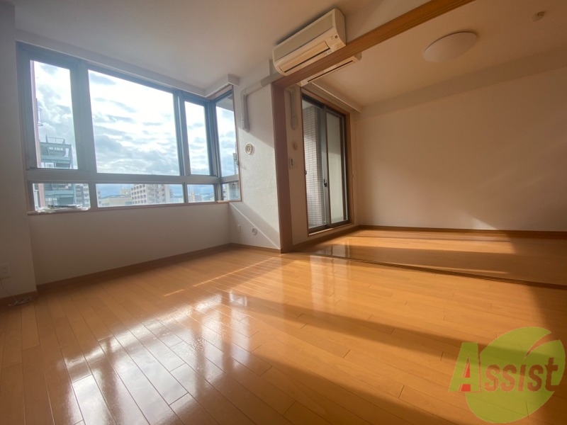 居室・リビング　リビングは広く風通しも良さそうなお部屋ですね。