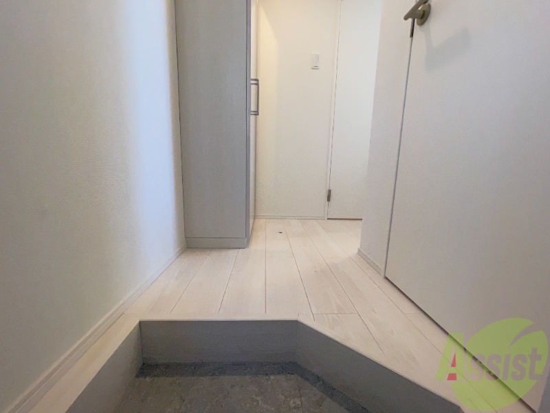 玄関　※同タイプのお部屋の写真になります。