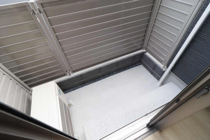 バルコニー　図面と現状に相違がある場合には現状を優先