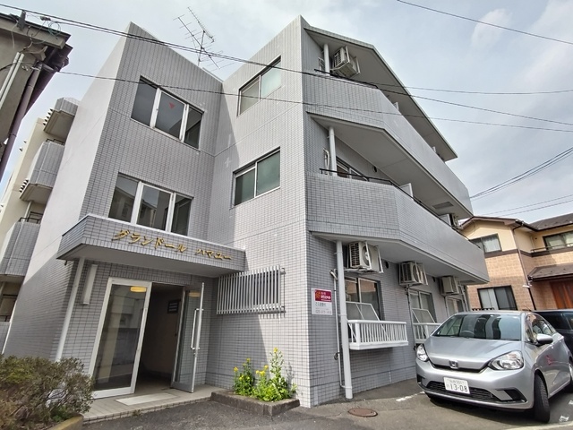 建物外観　２０２４年４月撮影