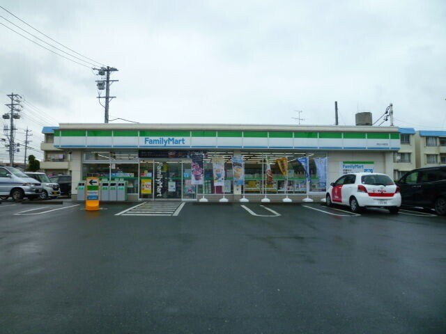 コンビニ　ファミリーマート浜松小池町店（コンビニ）まで648m