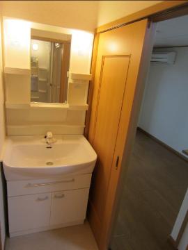 洗面設備　洗髪洗面化粧台