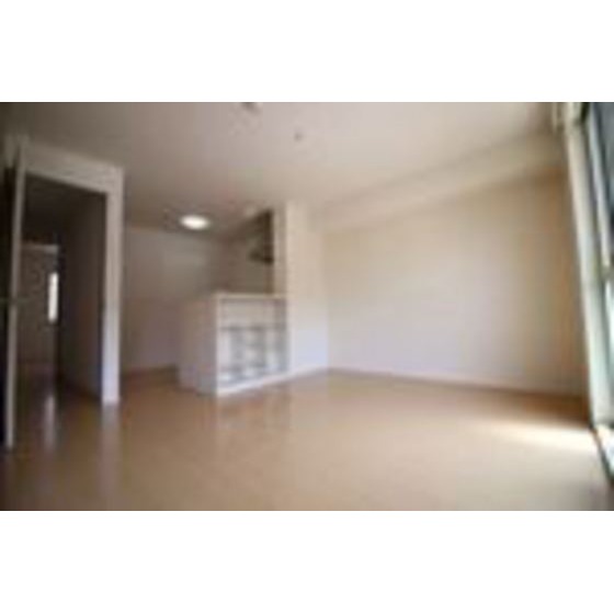 居室・リビング　別号室写真です。