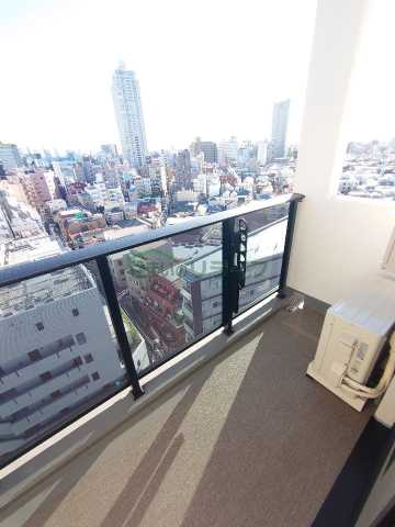 バルコニー　別部屋の参考写真になります。