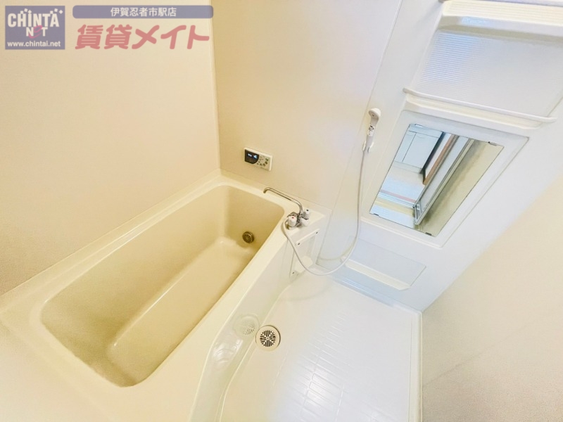 バス・シャワールーム　別部屋同タイプ