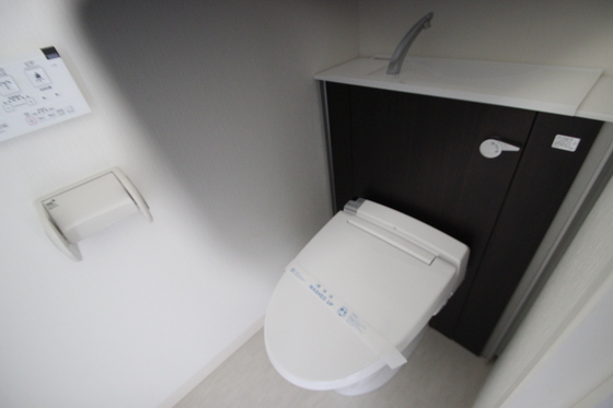 トイレ　※別部屋の写真です