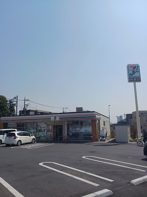 コンビニ　セブンイレブン（コンビニ）まで40m