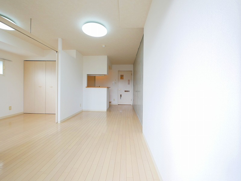 居室・リビング　落ち着いた雰囲気の内装ですね♪