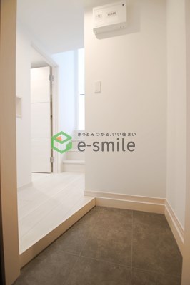 玄関　シンプルで使いやすい玄関です