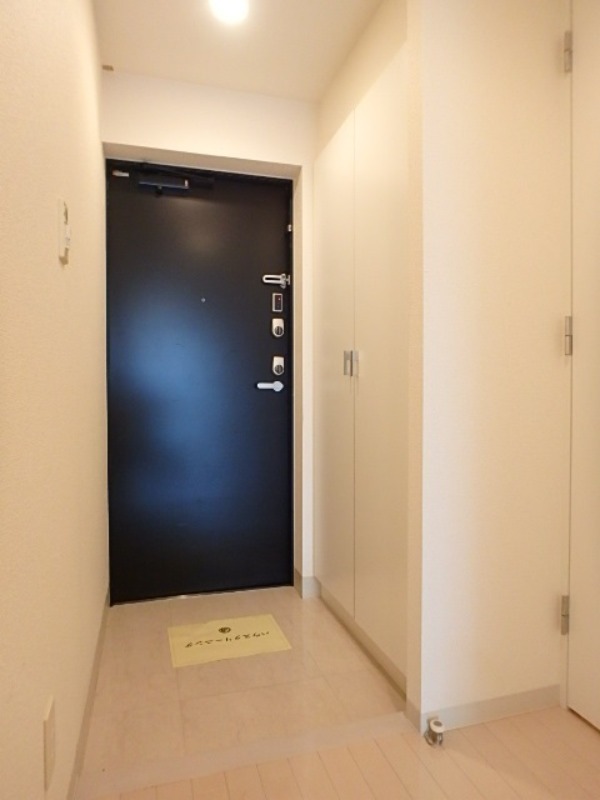 玄関　図面と現状に相違がある場合には現状を優先