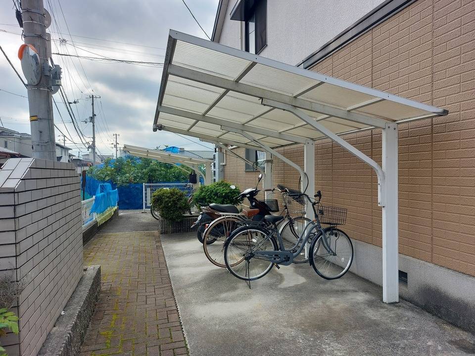 駐車場　駐輪場