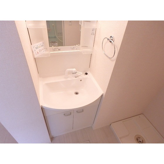 洗面設備　洗髪洗面化粧台です。