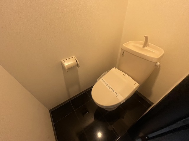 トイレ　別階２号室