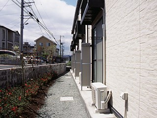 バルコニー　室外洗濯物干し場です。