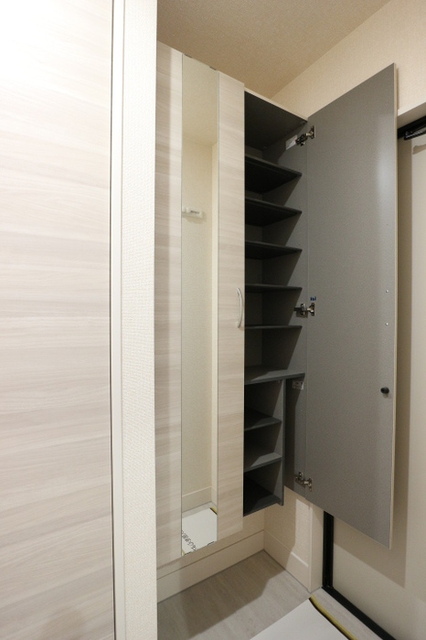 玄関　シューズボックス