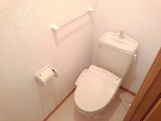 トイレ　コンパクトで使いやすいトイレです