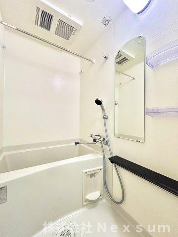 バス・シャワールーム　お風呂で日々の疲れを落としましょう