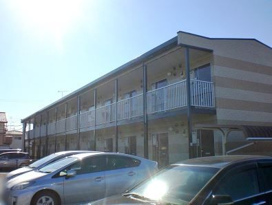 建物外観　駐車場