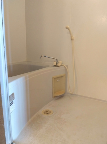 バス・シャワールーム　日々の暮らしに欠かせないお風呂です