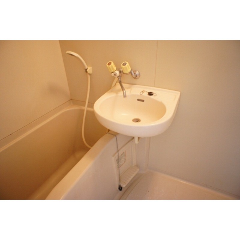 バス・シャワールーム　図面と現状に相違がある場合には現状を優先