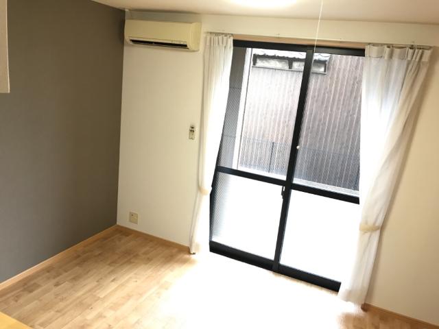 居室・リビング　南東向きの9.5帖リビング