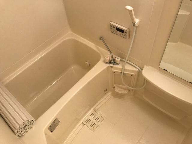 バス・シャワールーム　追い焚き・浴室乾燥付きのお風呂