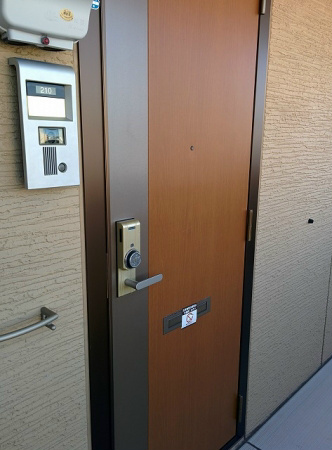 玄関　参考写真