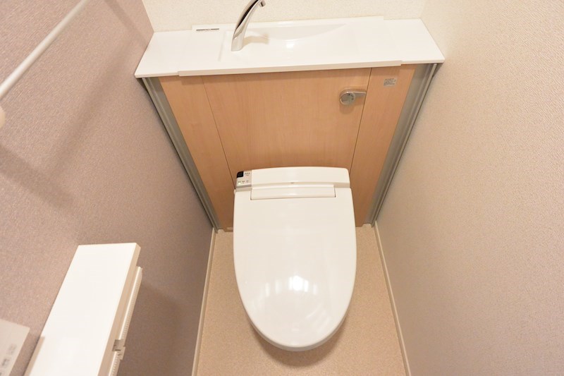 トイレ　トイレ