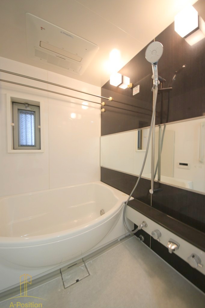 バス・シャワールーム　フロンティアタワー日本橋