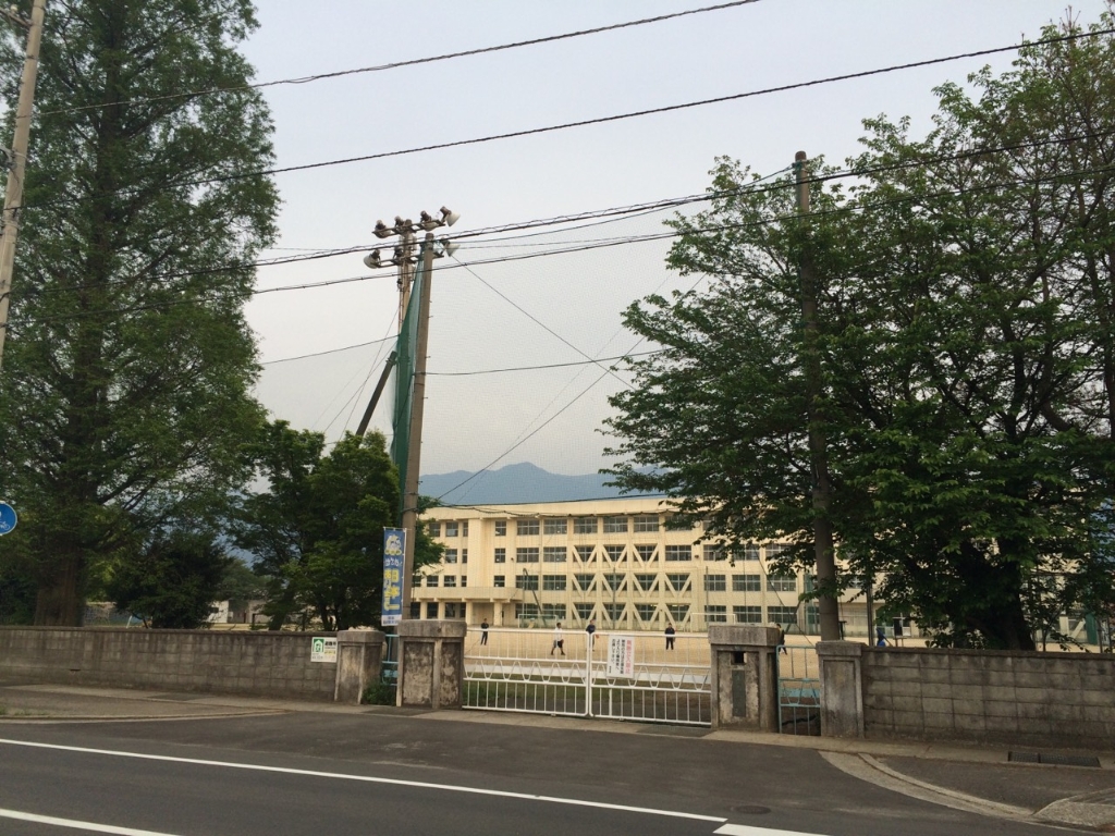 小学校　新居浜市立金栄小学校（小学校）まで1180m