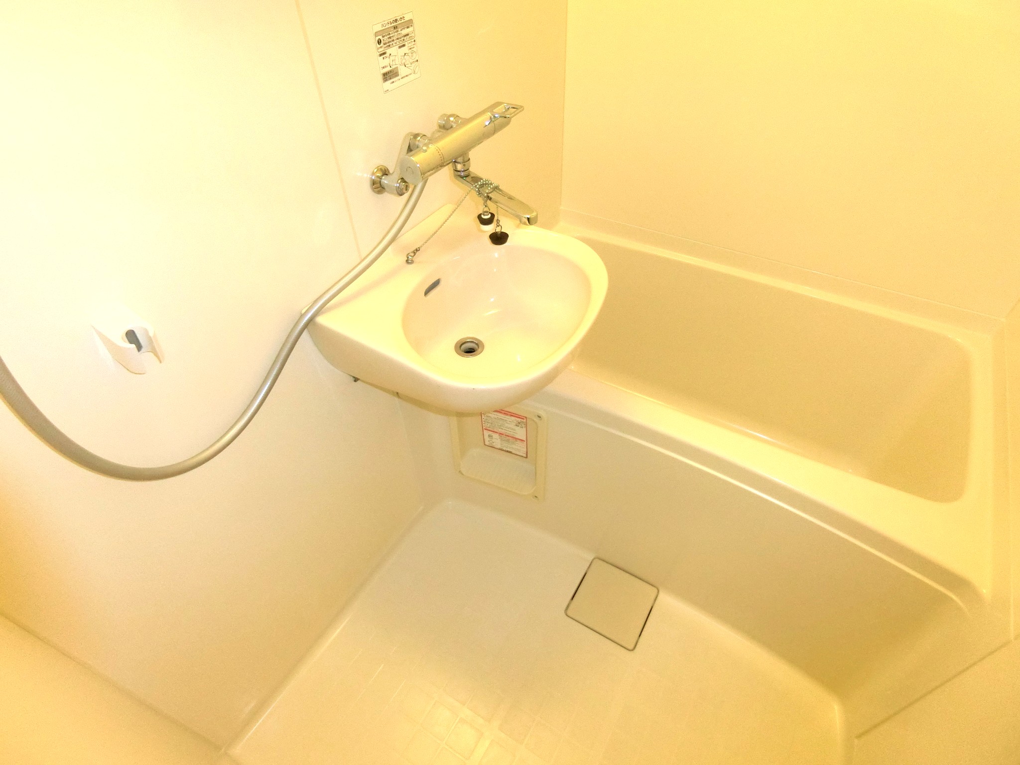 バス・シャワールーム　綺麗なバスルームです☆