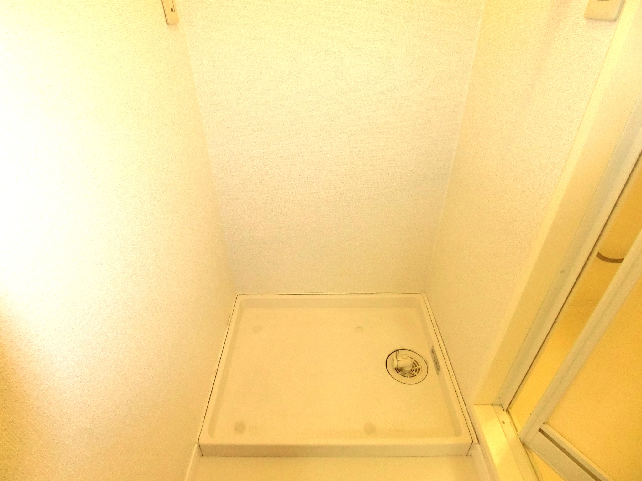 洗面設備　室内に洗濯機置き場を完備です☆