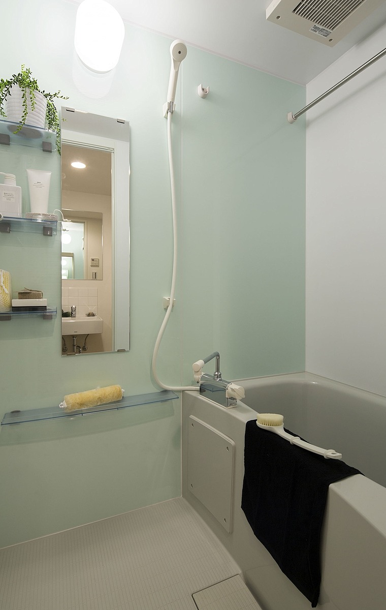 バス・シャワールーム　※別部屋参考写真