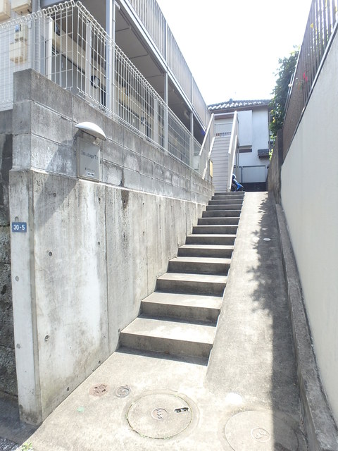 エントランス　アプローチ
