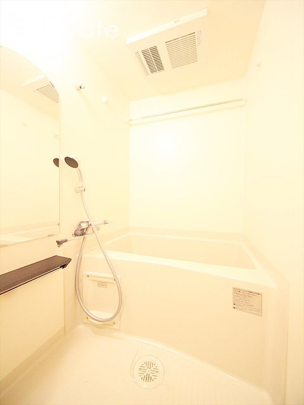 バス・シャワールーム　バスルーム