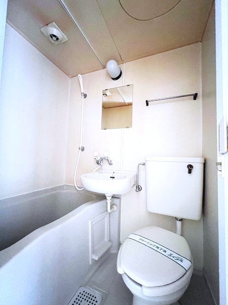 バス・シャワールーム　お掃除のしやすいユニットバス