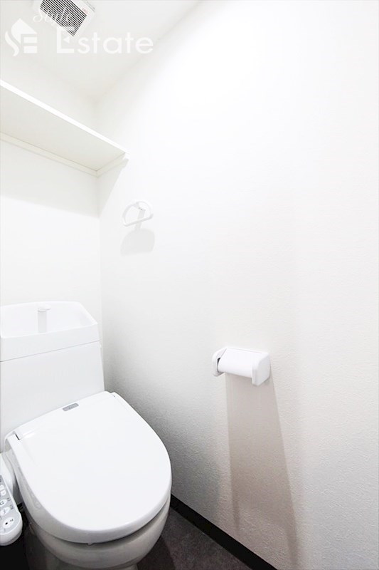 トイレ　温水洗浄便座付シャワートイレ